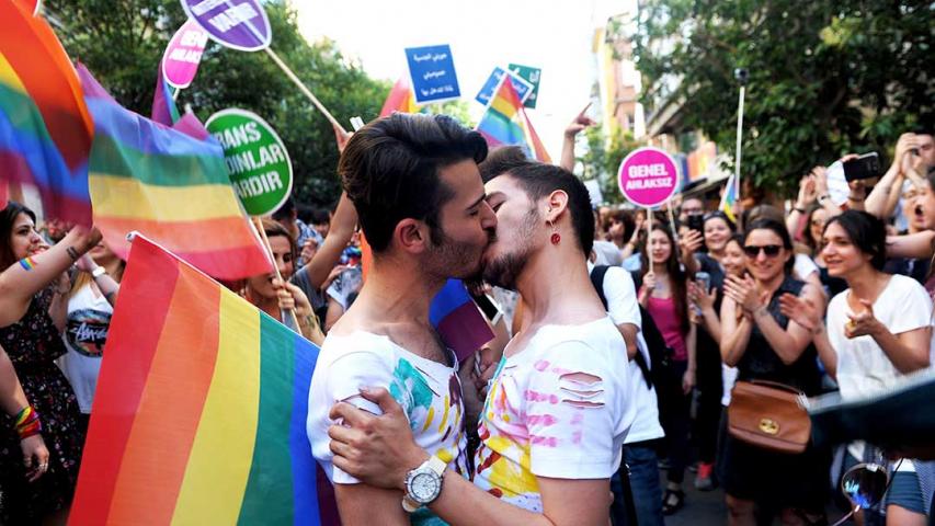 GoMadridPride Parade Men Kissing Madrid 2017
